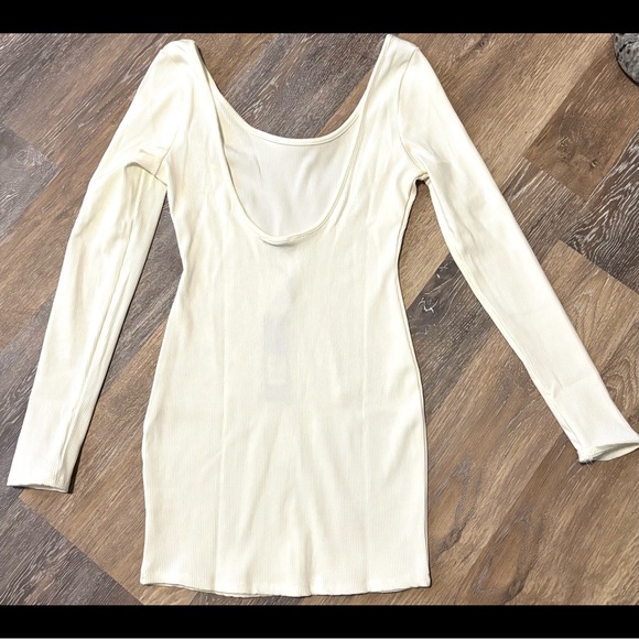 Fashion Nova / White Dress - Picture 3 of 3